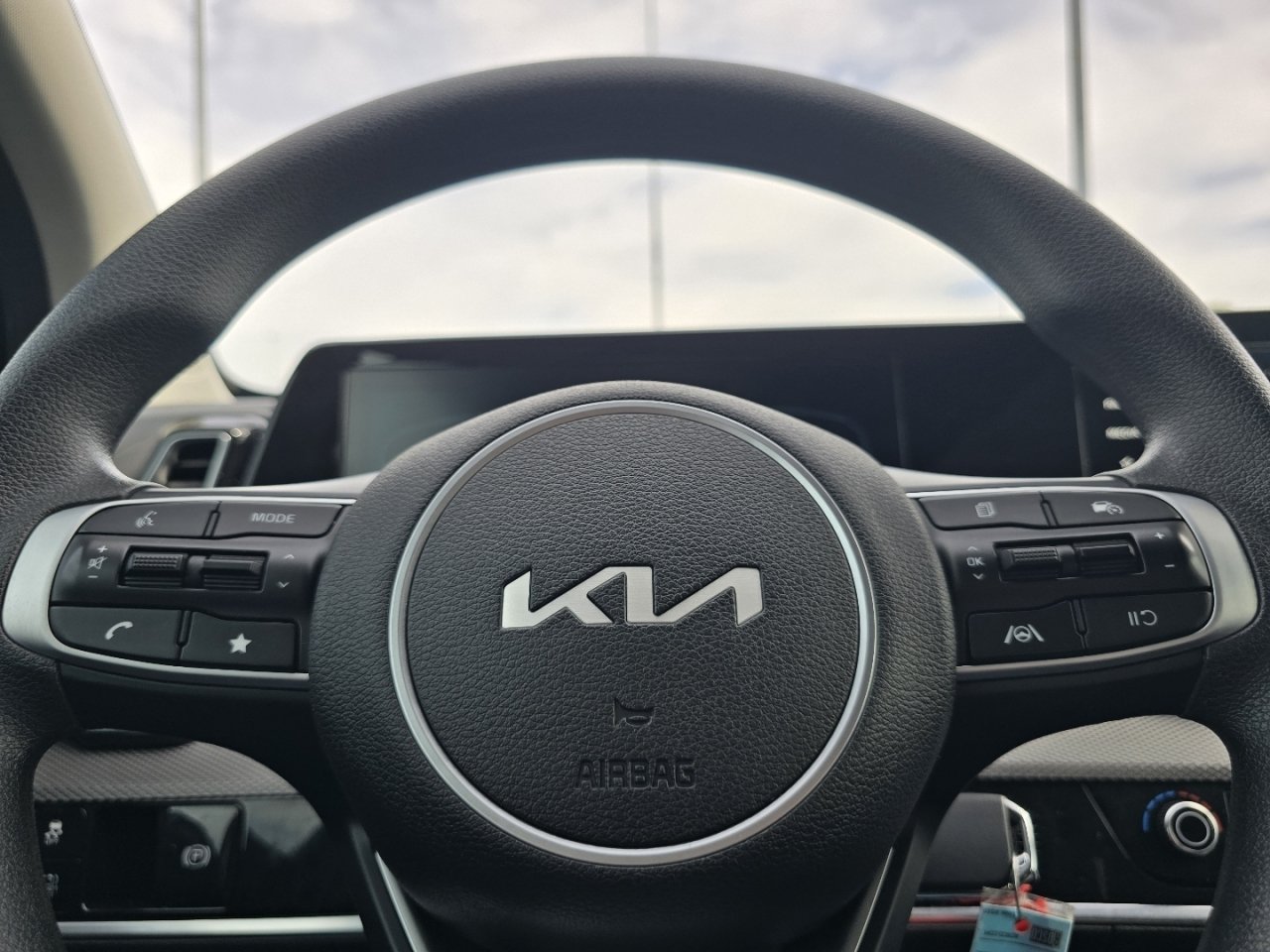 Used 2025 Kia Sportage LX FWD image 24