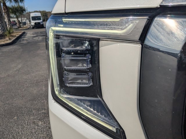 Used 2024 GMC Yukon Denali Ultimate image 11