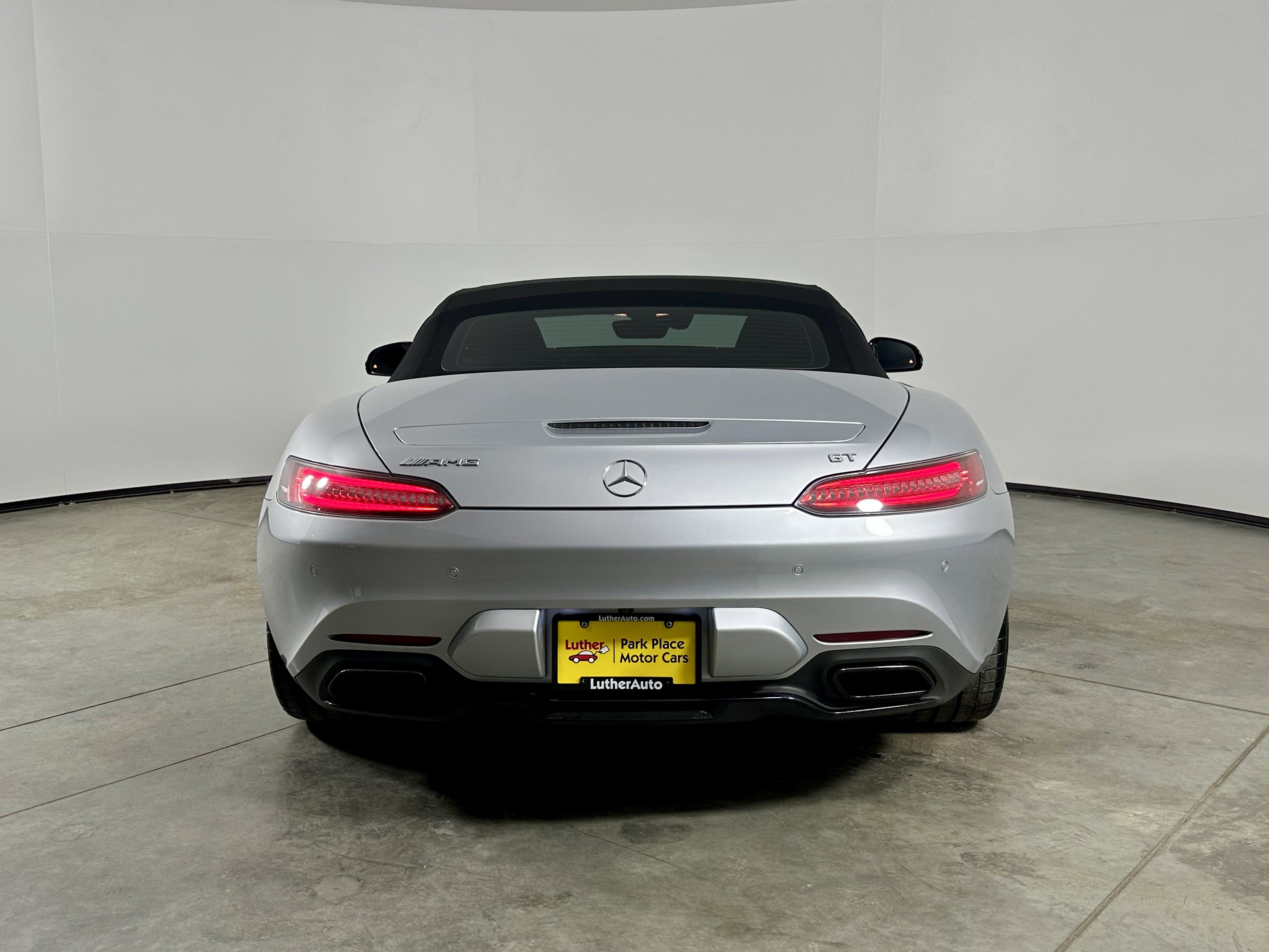 Used 2019 Mercedes-Benz AMG GT Roadster image 33
