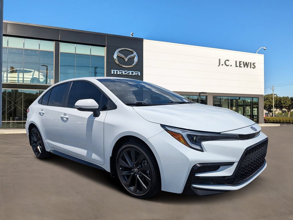 Used 2025 Toyota Corolla SE