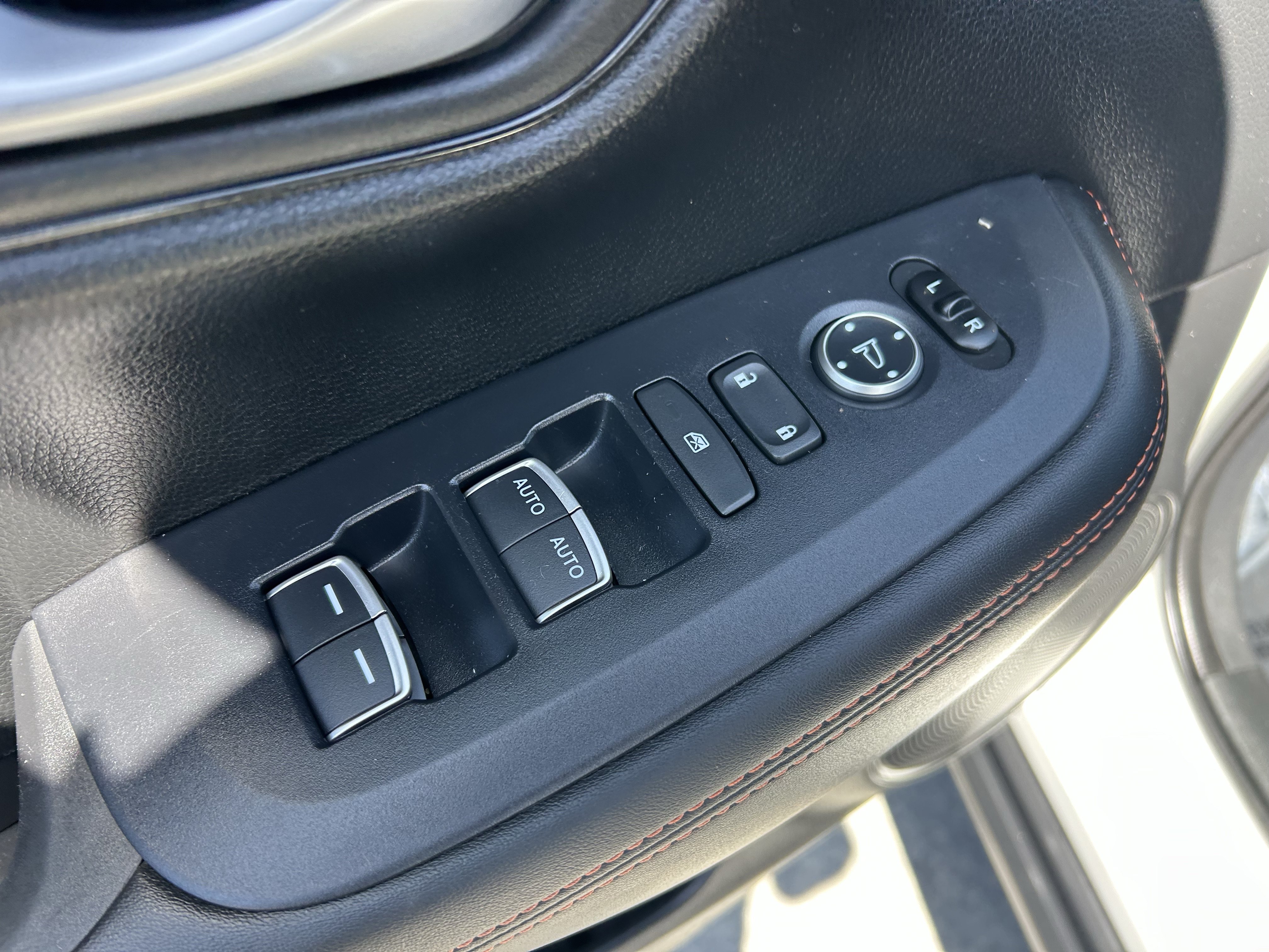 Used 2024 Honda HR-V Sport image 17