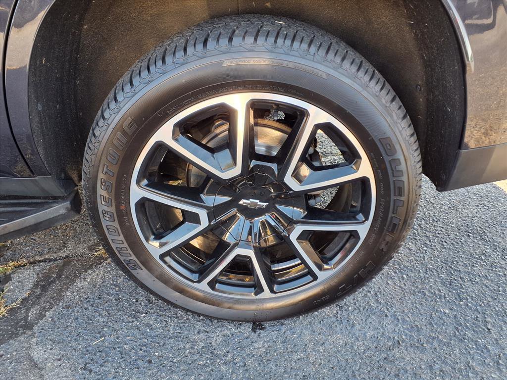 Certified 2022 Chevrolet Tahoe RST w/ Luxury Package image 5