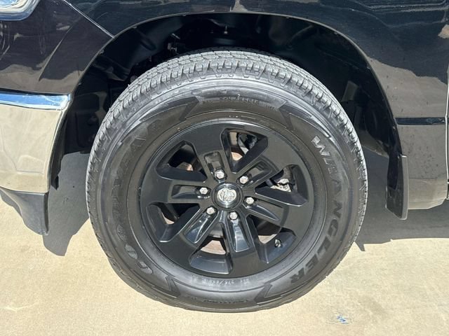 Used 2024 RAM 1500 Laramie AWD/4WD image 6