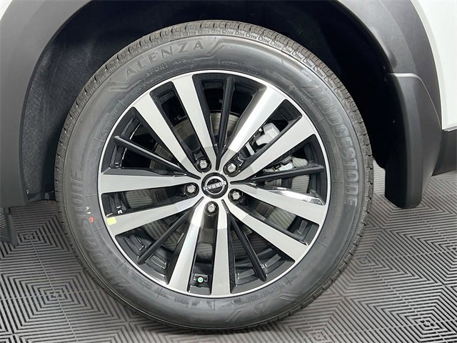 New 2025 Nissan Pathfinder Platinum w/ Cargo Package image 38