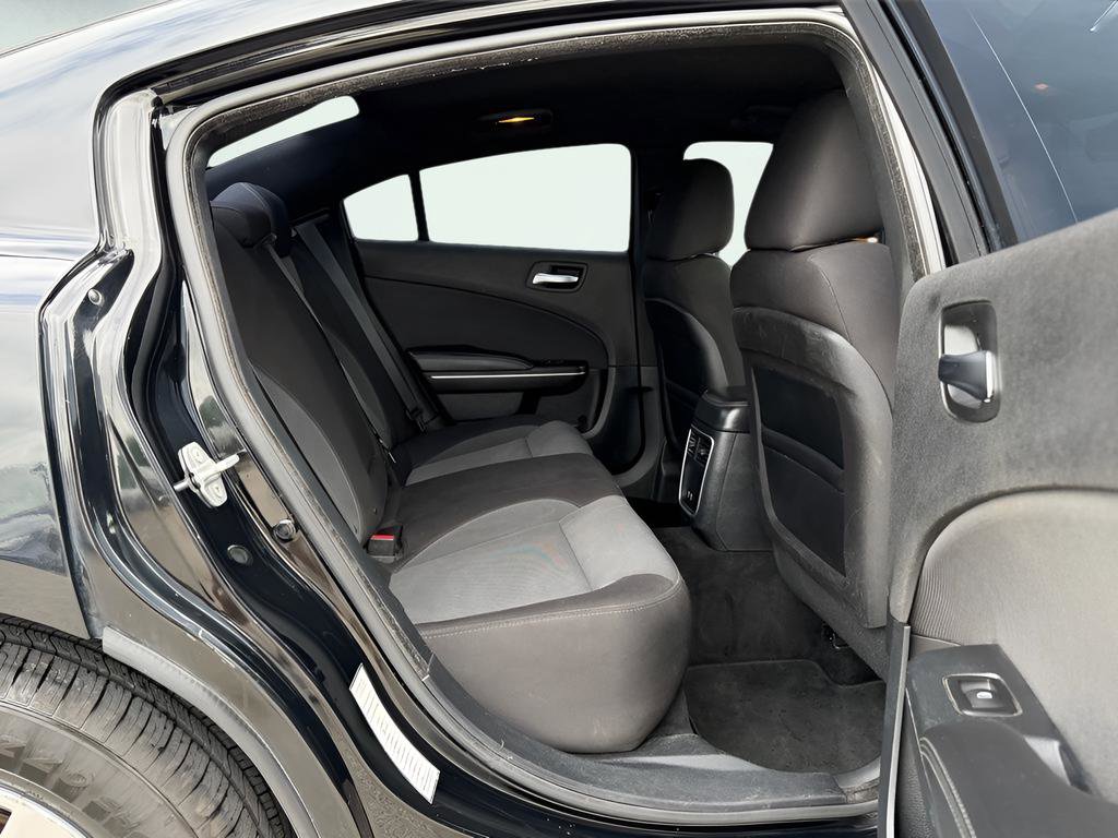 Used 2015 Dodge Charger SE RWD image 26