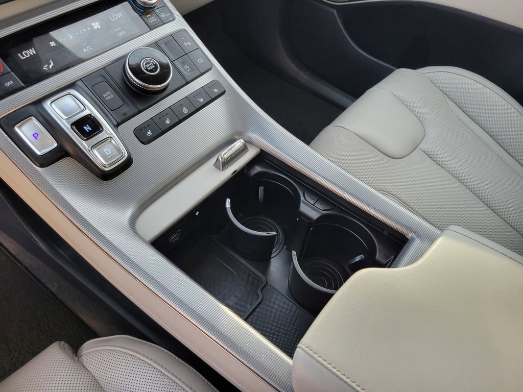 Used 2023 Hyundai Palisade Calligraphy image 31