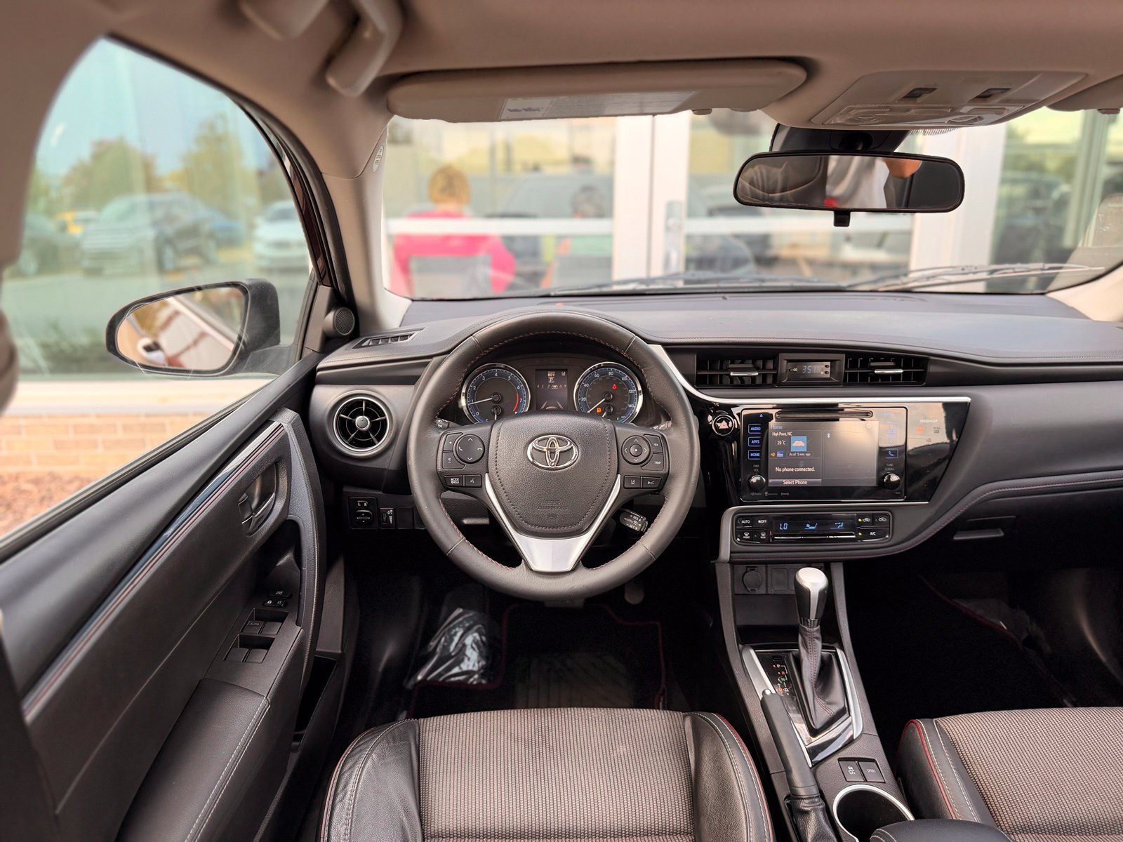 Used 2017 Toyota Corolla SE 50th Anniversary FWD image 27
