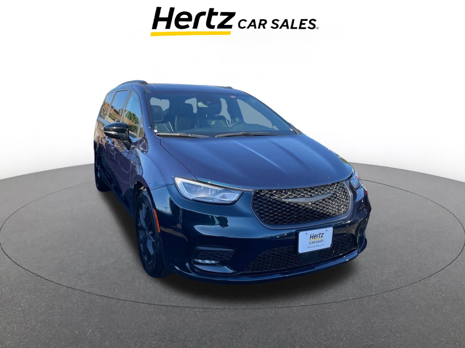 Used 2025 Chrysler Pacifica Limited image 1