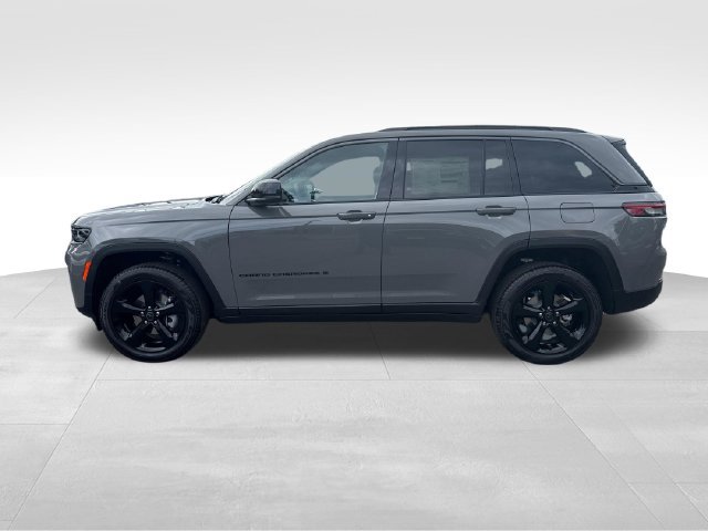 New 2027 Jeep Grand Cherokee Limited AWD/4WD image 4
