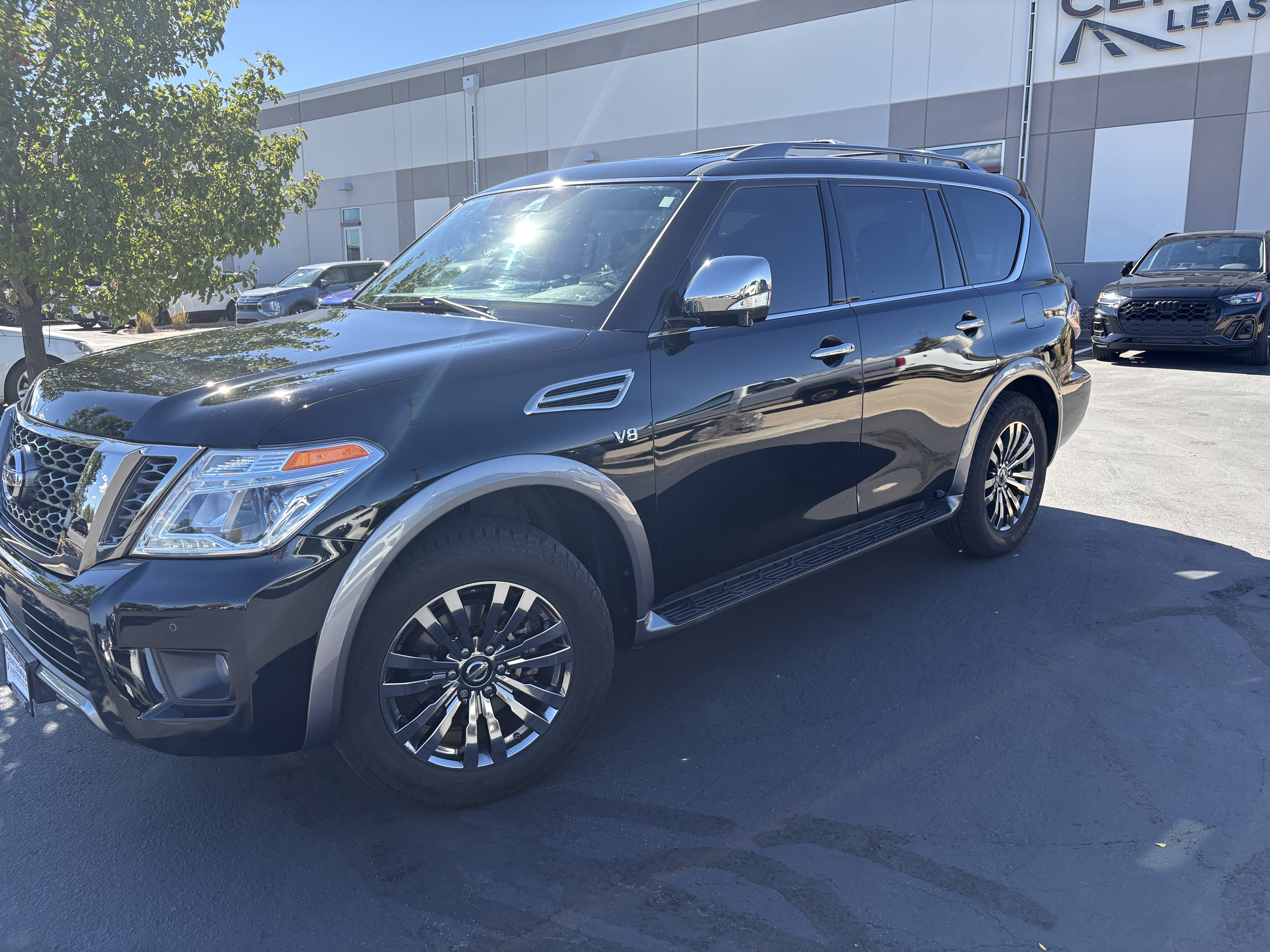 Used 2018 Nissan Armada Platinum w/ Captain Seat Package AWD/4WD image 2