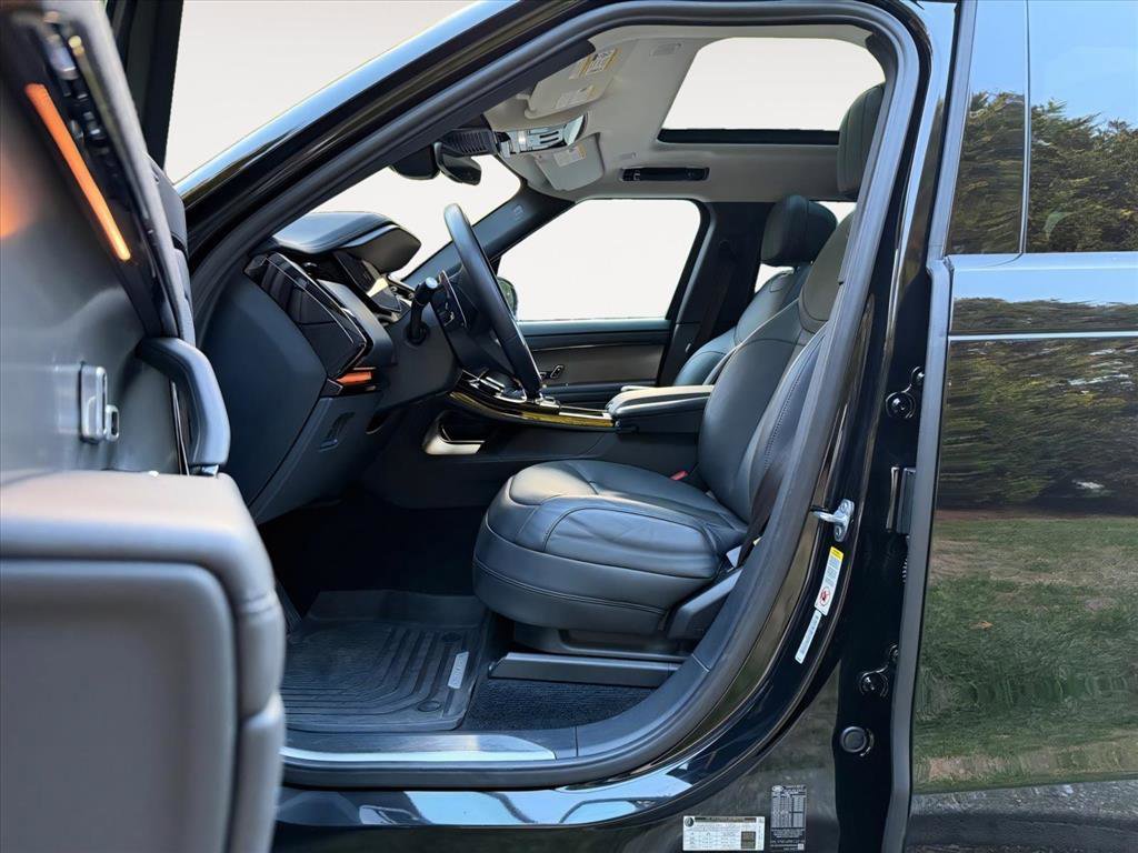 Certified 2023 Land Rover Range Rover Sport SE image 11