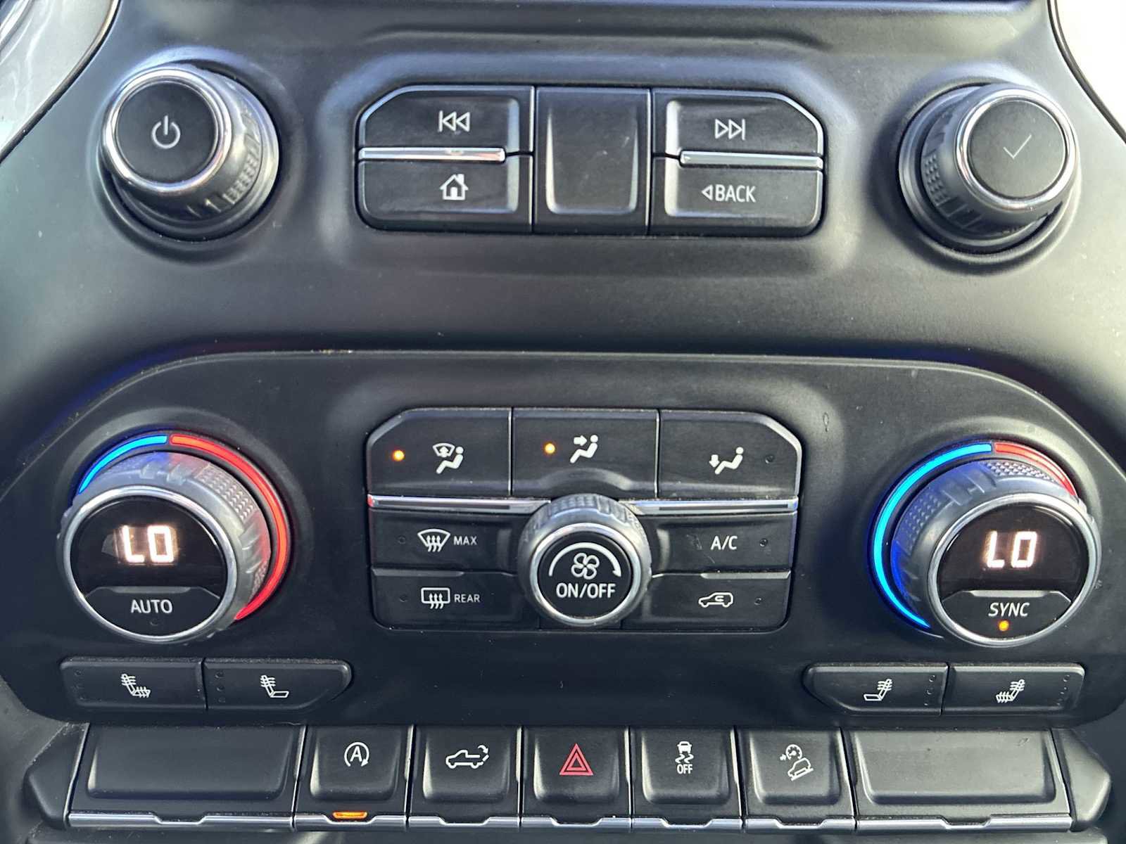 Used 2019 Chevrolet Silverado 1500 RST image 16