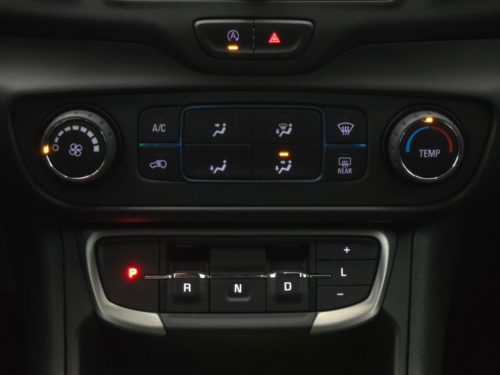 Used 2023 GMC Terrain SLE image 24