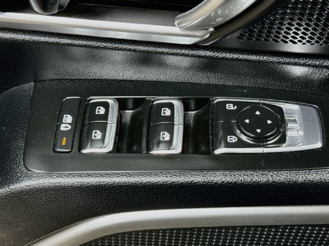 Certified 2023 Kia Telluride S w/ S Sunroof Package AWD/4WD image 18