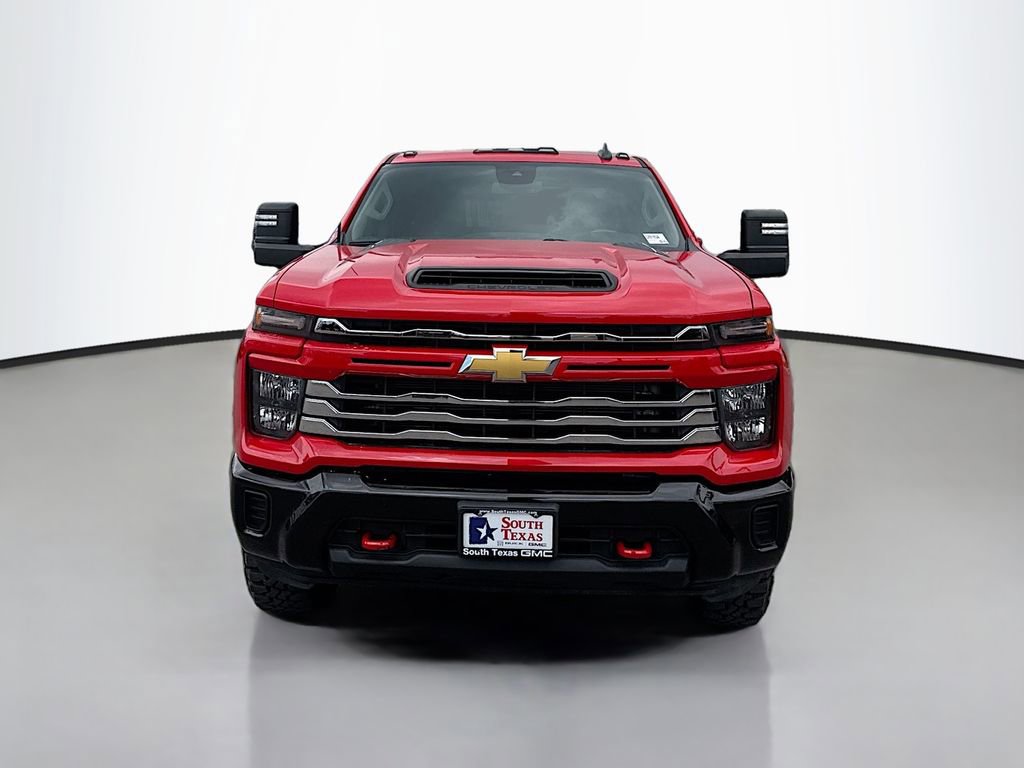 Used 2024 Chevrolet Silverado 2500 Custom w/ Custom Value Package image 2