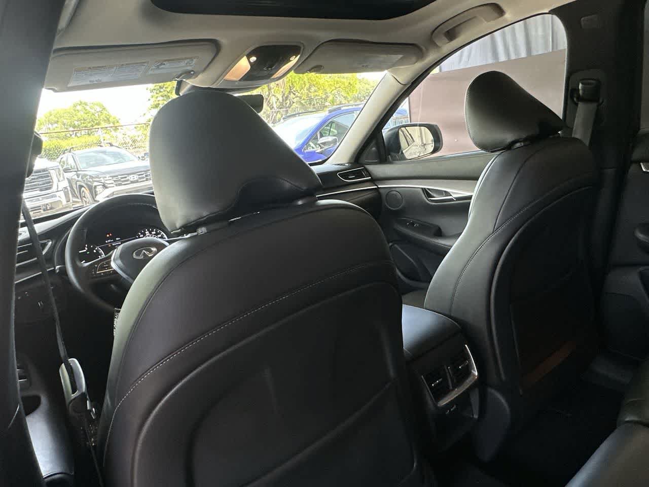 Used 2023 INFINITI QX50 Luxe FWD image 23