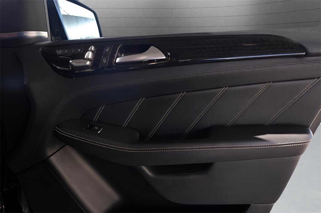 Used 2019 Mercedes-Benz GLE 63 AMG 4MATIC w/ Premium 3 Package image 39