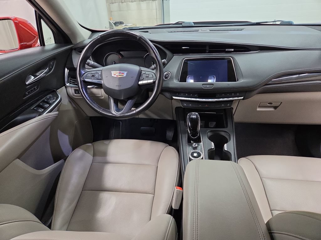 Used 2020 Cadillac XT4 Premium Luxury AWD/4WD image 13