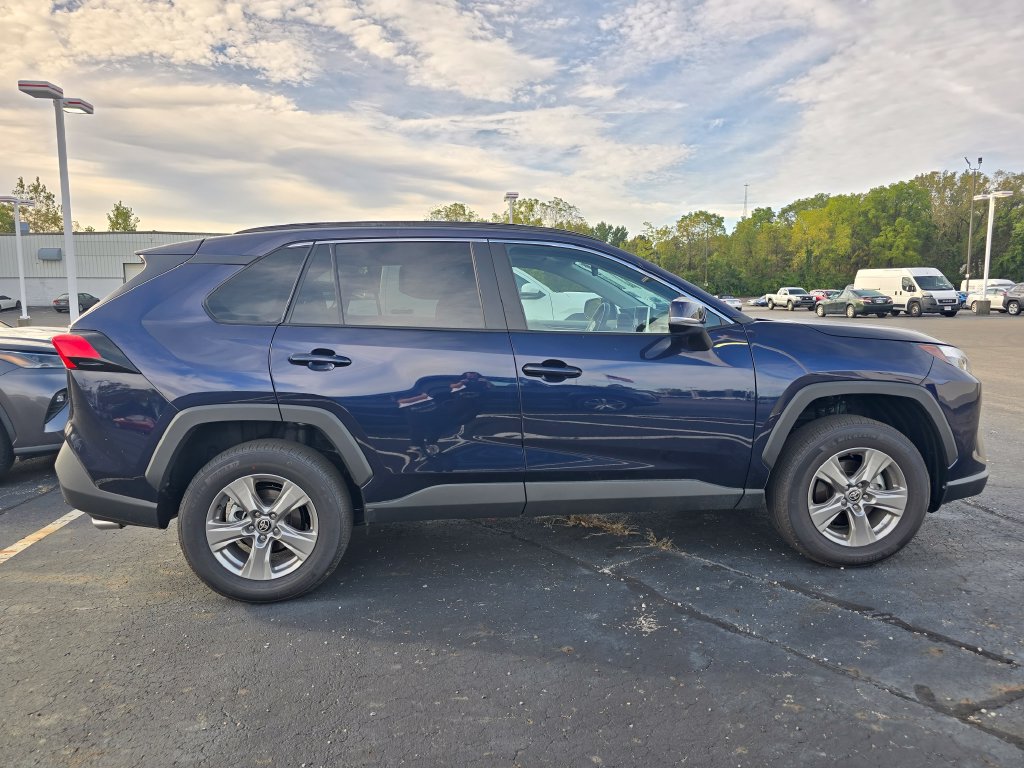 Certified 2025 Toyota RAV4 XLE w/ Convenience Package AWD/4WD image 9