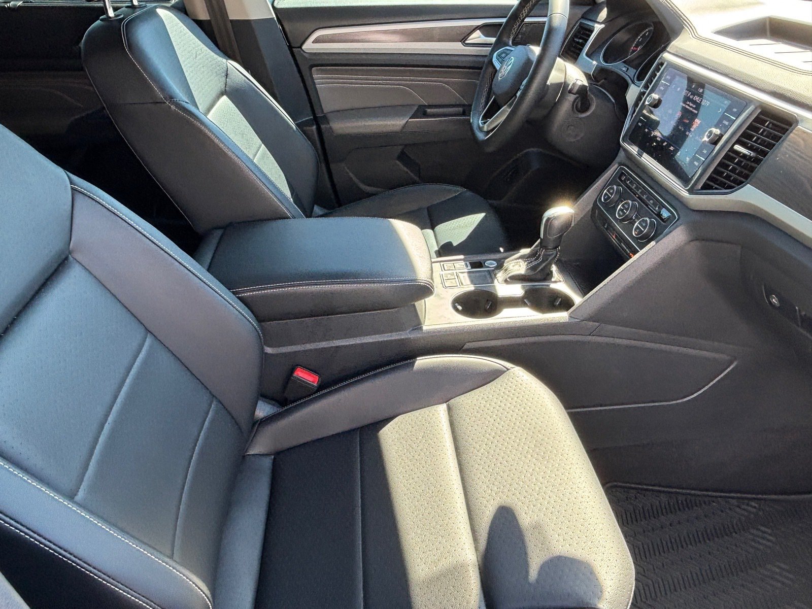 Used 2021 Volkswagen Atlas SE FWD image 31