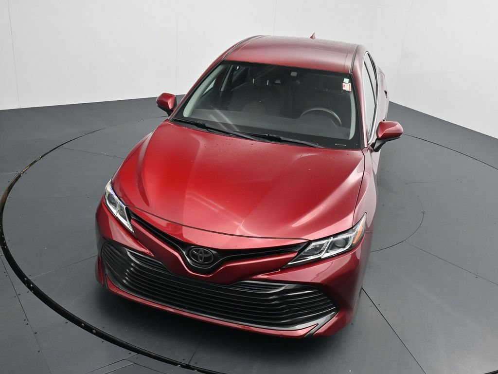Used 2019 Toyota Camry LE FWD image 11