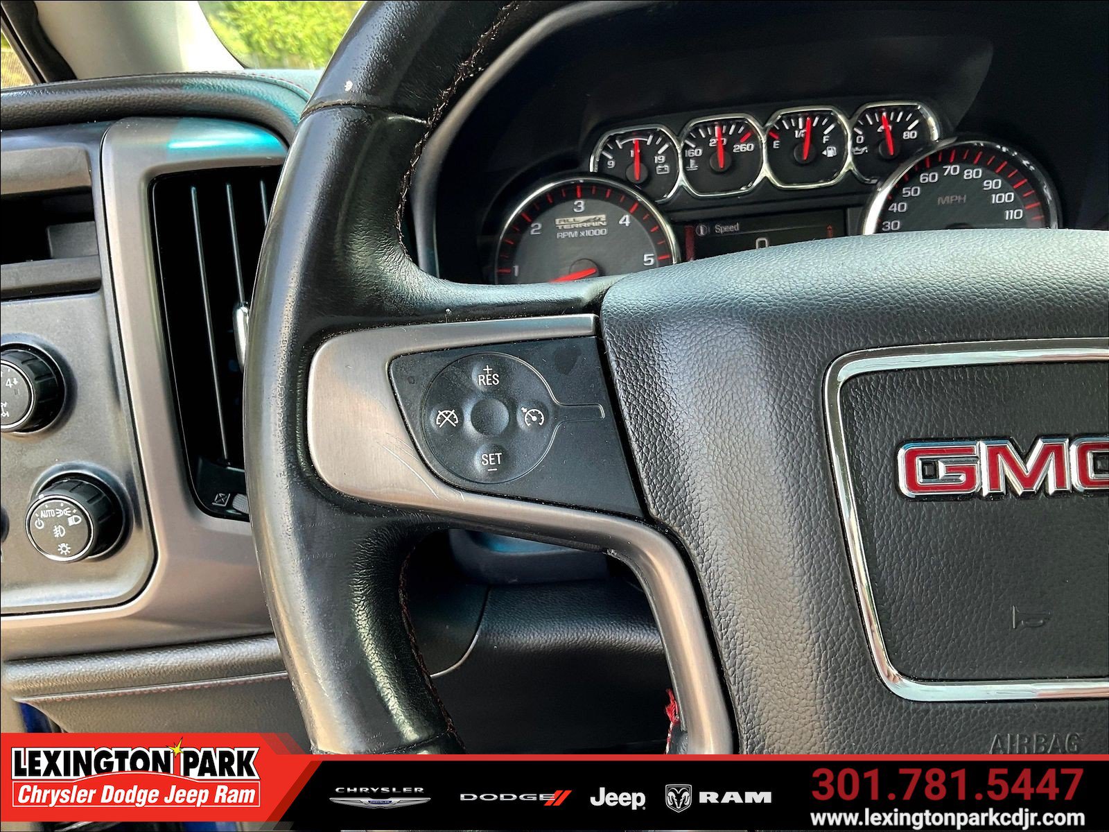 Used 2015 GMC Sierra 1500 SLT w/ All-Terrain Package AWD/4WD image 11