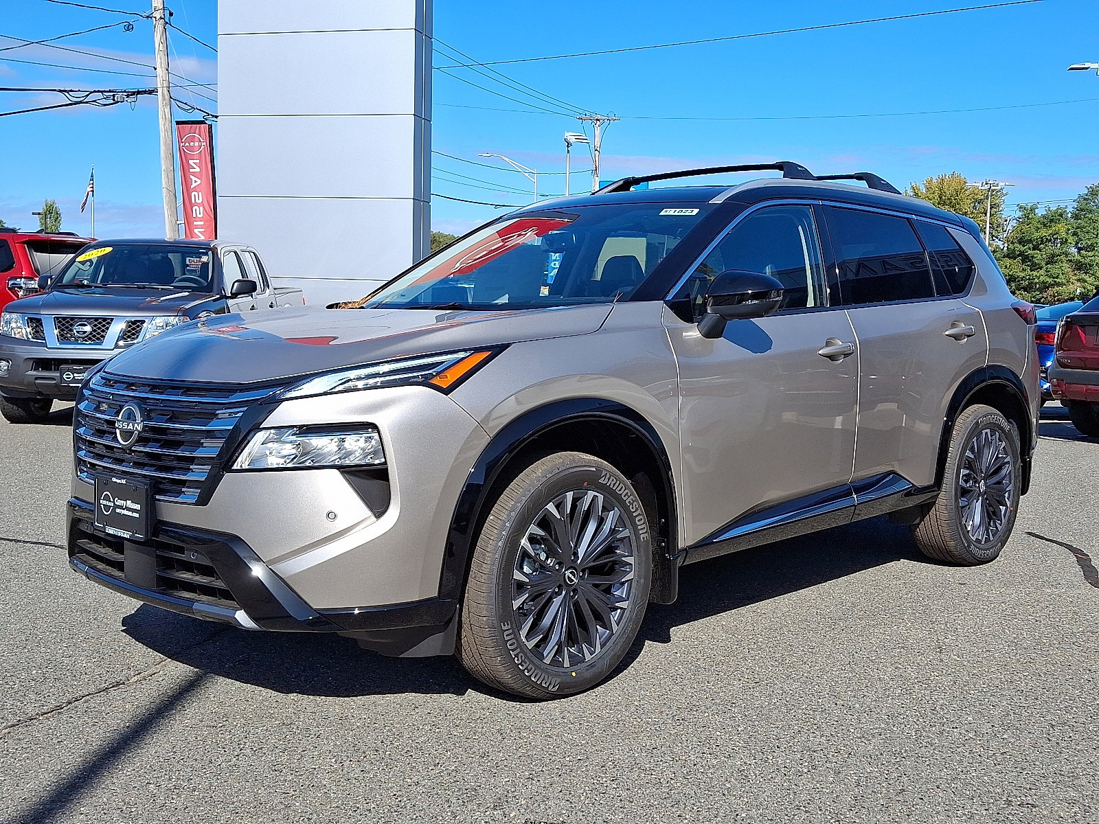 New 2026 Nissan Rogue Platinum w/ Platinum Premium Package image 2