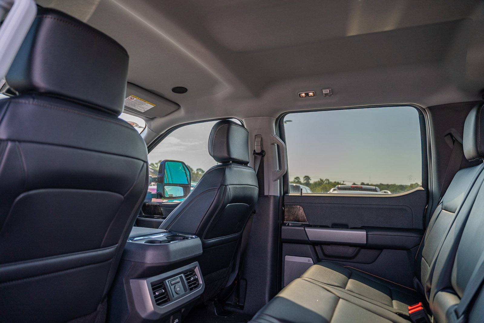 New 2025 Ford F250 Lariat w/ Lariat Ultimate Package image 19