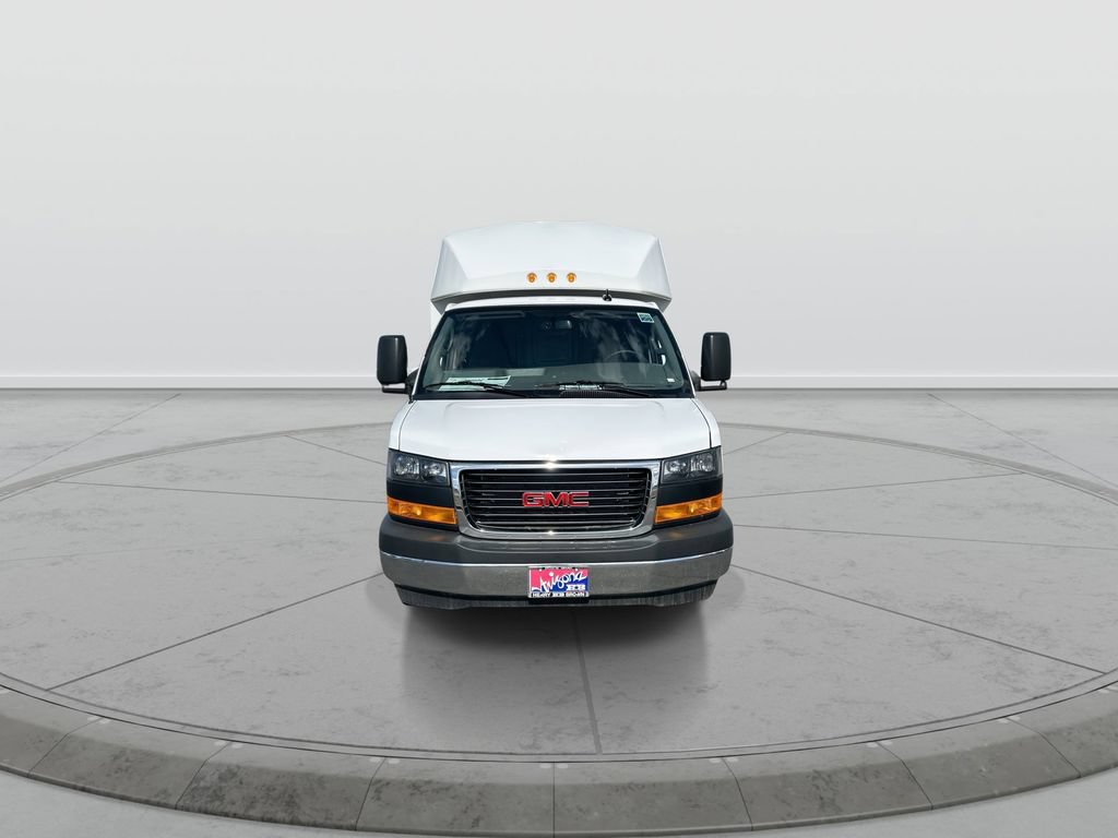 New 2025 GMC Savana 3500 w/ Power Convenience Package RWD image 3