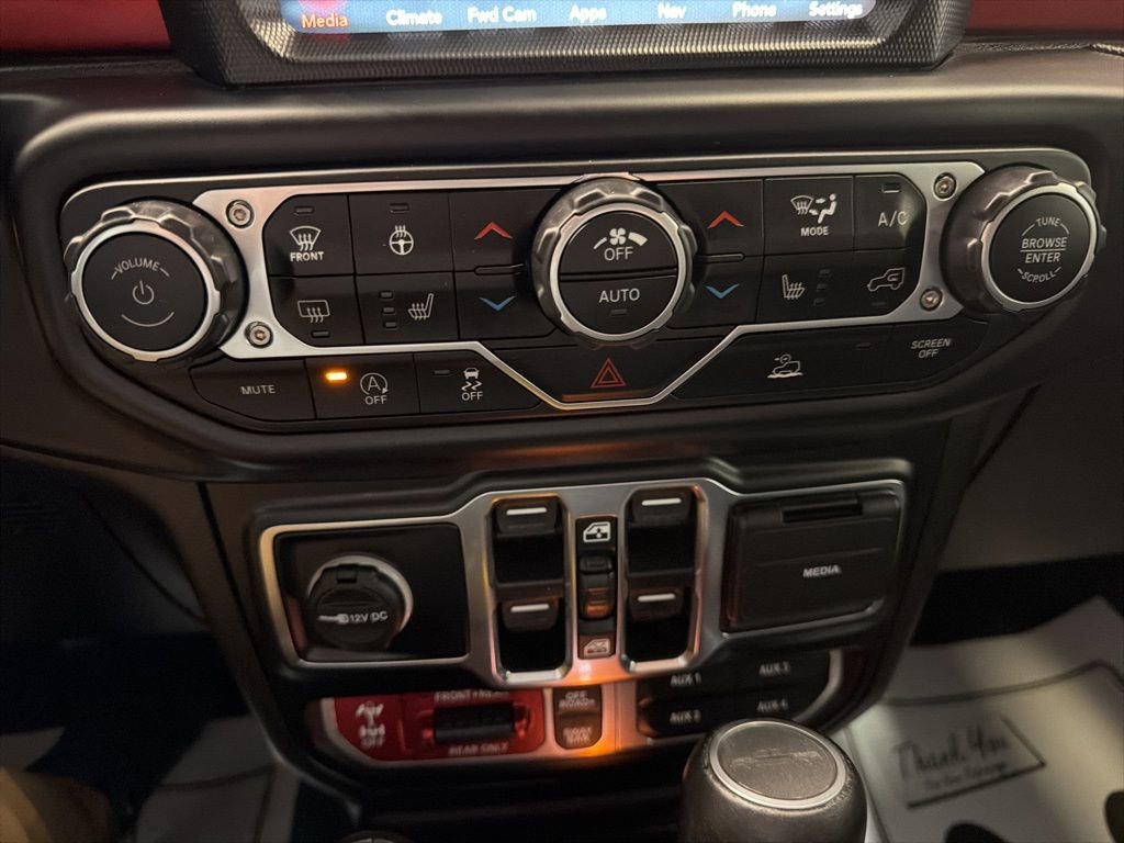 Used 2022 Jeep Gladiator Rubicon w/ Cold Weather Group AWD/4WD image 31