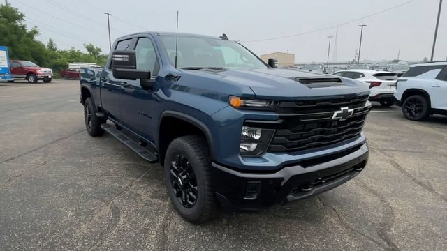 New 2026 Chevrolet Silverado 2500 Custom w/ Custom Value Package AWD/4WD image 4