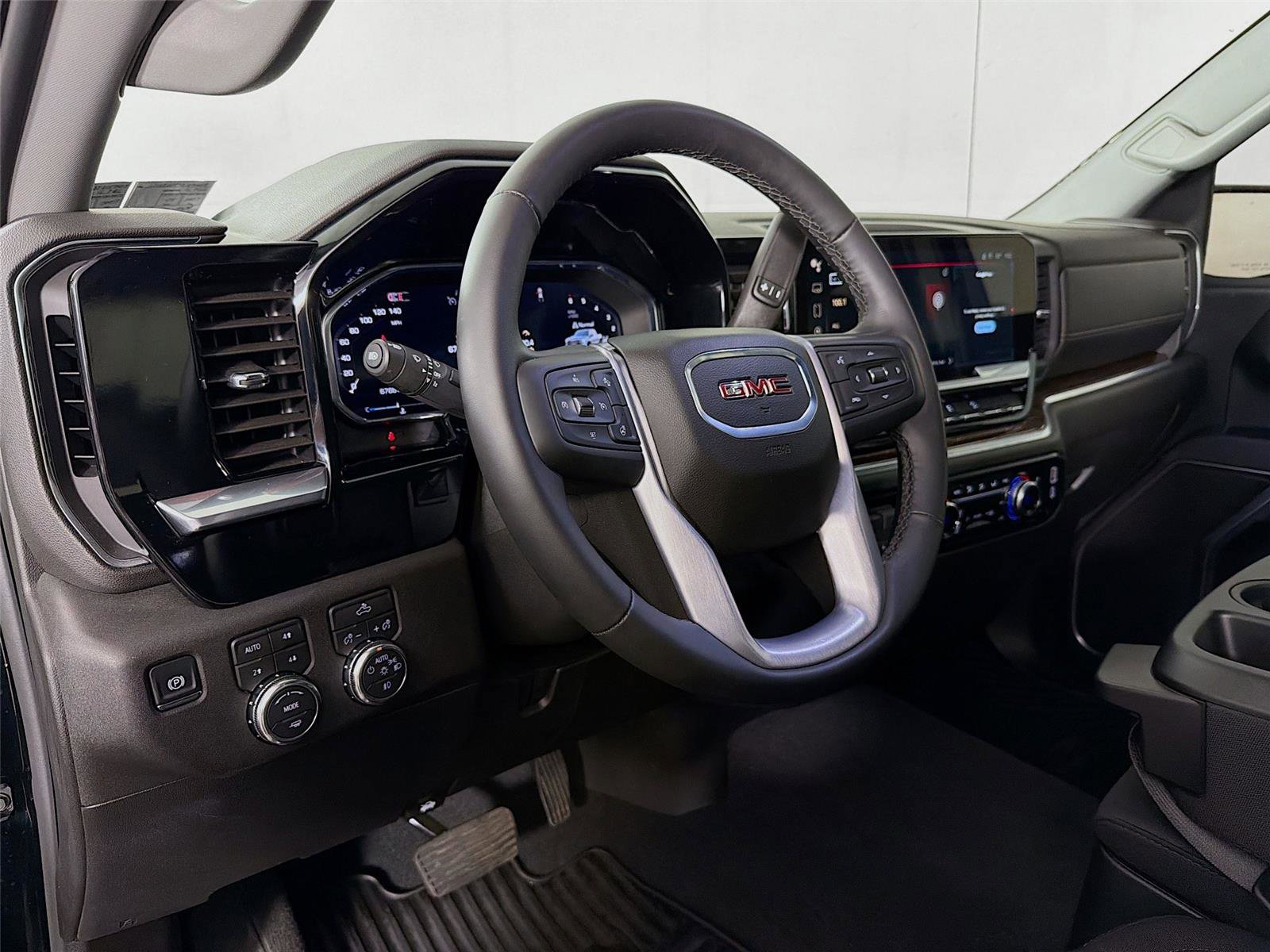 Used 2026 GMC Sierra 1500 Elevation w/ X31 Off-Road Package AWD/4WD image 9