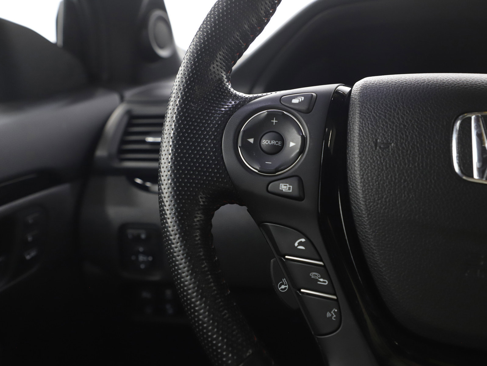 Used 2023 Honda Ridgeline Black Edition image 28