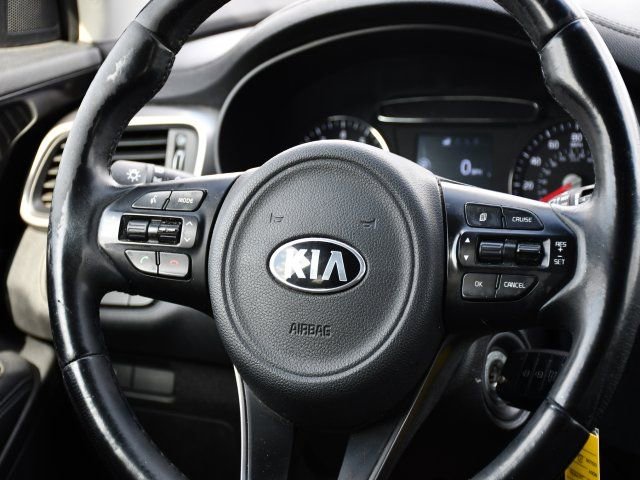 Used 2016 Kia Sorento LX w/ LX Convenience Package image 18