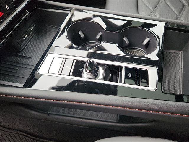 Certified 2025 Volkswagen Atlas Peak Edition SE image 15