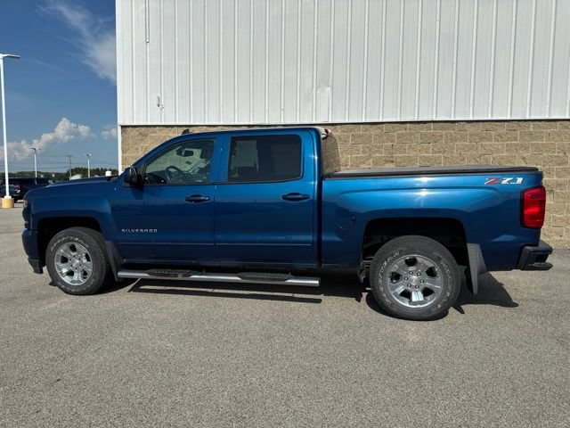 Used 2018 Chevrolet Silverado 1500 LT w/ All Star Edition AWD/4WD image 8