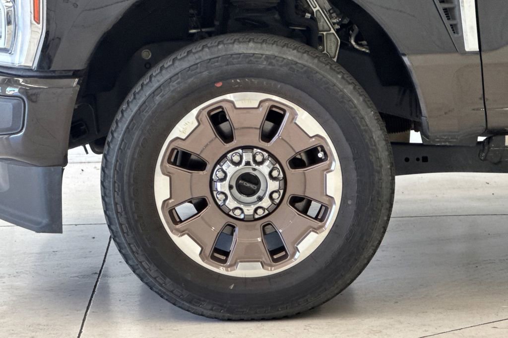 Used 2025 Ford F350 King Ranch AWD/4WD image 27