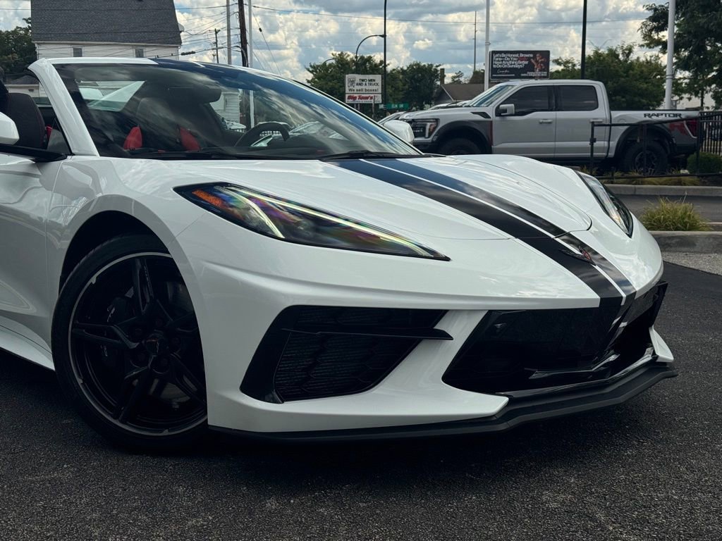 Used 2023 Chevrolet Corvette Stingray w/ Z51 Performance Package image 28