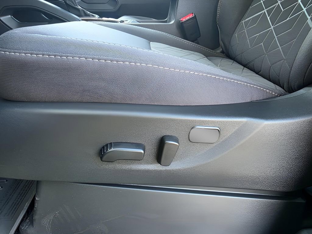 New 2026 Nissan Frontier SV w/ All-Weather Content Package image 18