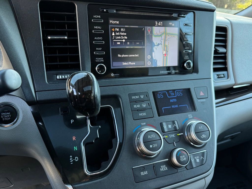 Used 2020 Toyota Sienna XLE Premium image 39