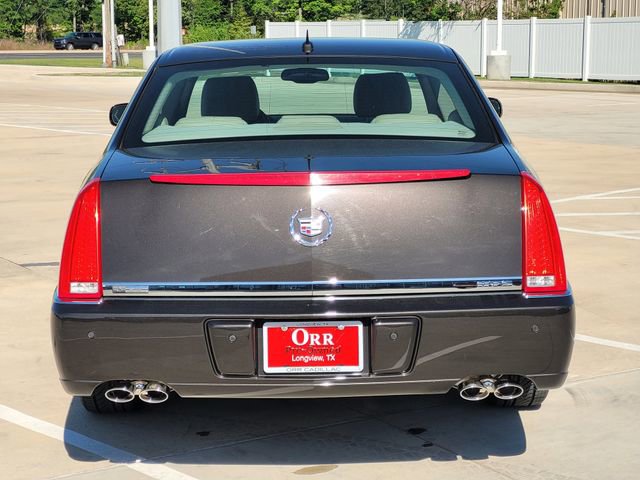 Used 2008 Cadillac DTS w/ Sun And Sound Package image 5