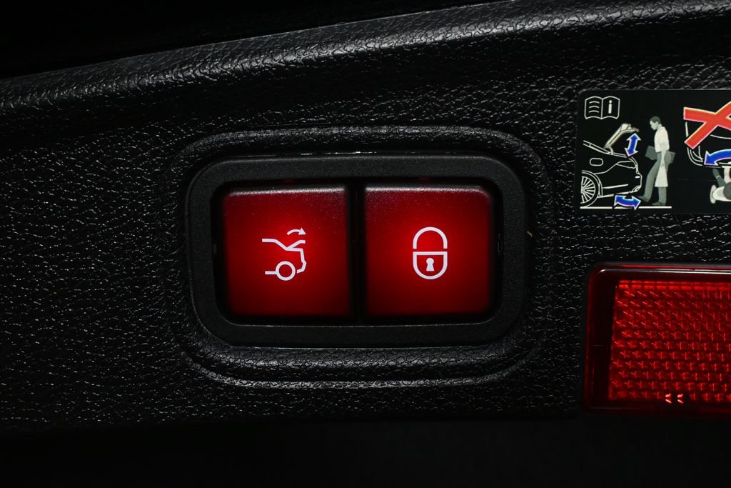 Certified 2022 Mercedes-Benz C 300 Coupe image 28