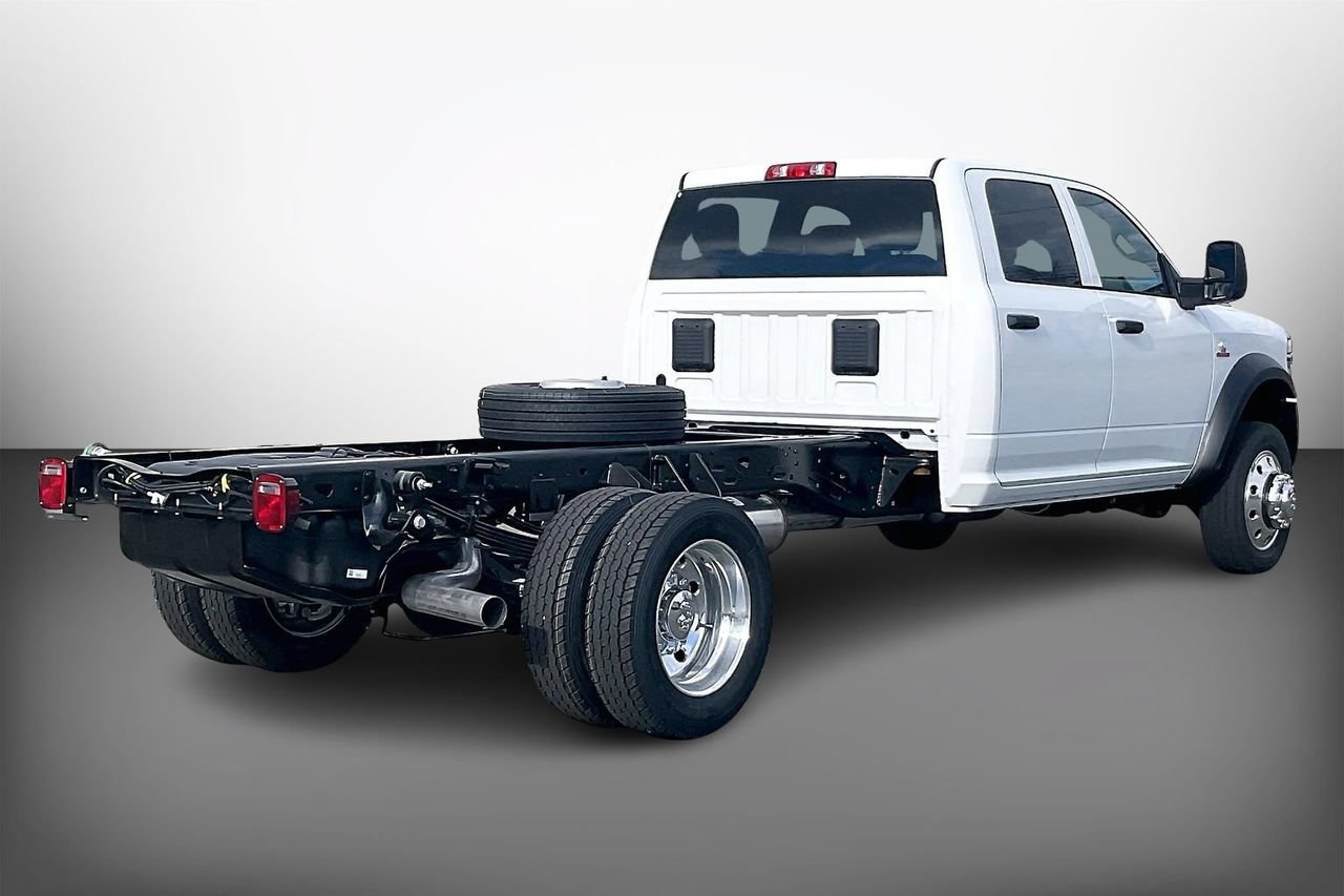 New 2026 RAM 4500 Tradesman w/ Chrome Appearance Group AWD/4WD image 8