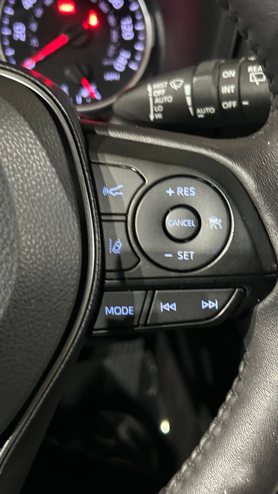 Used 2022 Toyota RAV4 XLE w/ Convenience Package AWD/4WD image 65