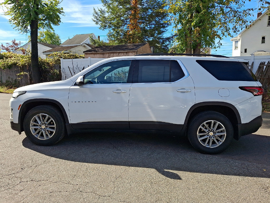 Used 2023 Chevrolet Traverse LT AWD/4WD image 5