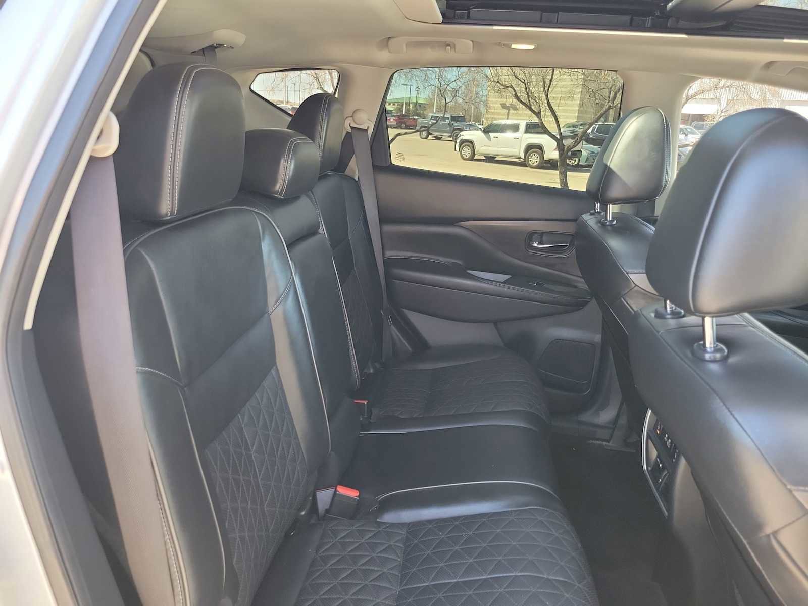 Used 2019 Nissan Murano Platinum image 17