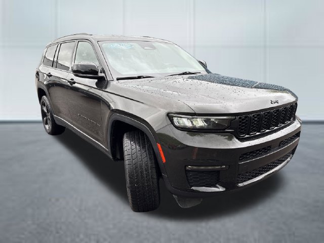 Used 2023 Jeep Grand Cherokee L Limited w/ Black Appearance Package AWD/4WD image 5