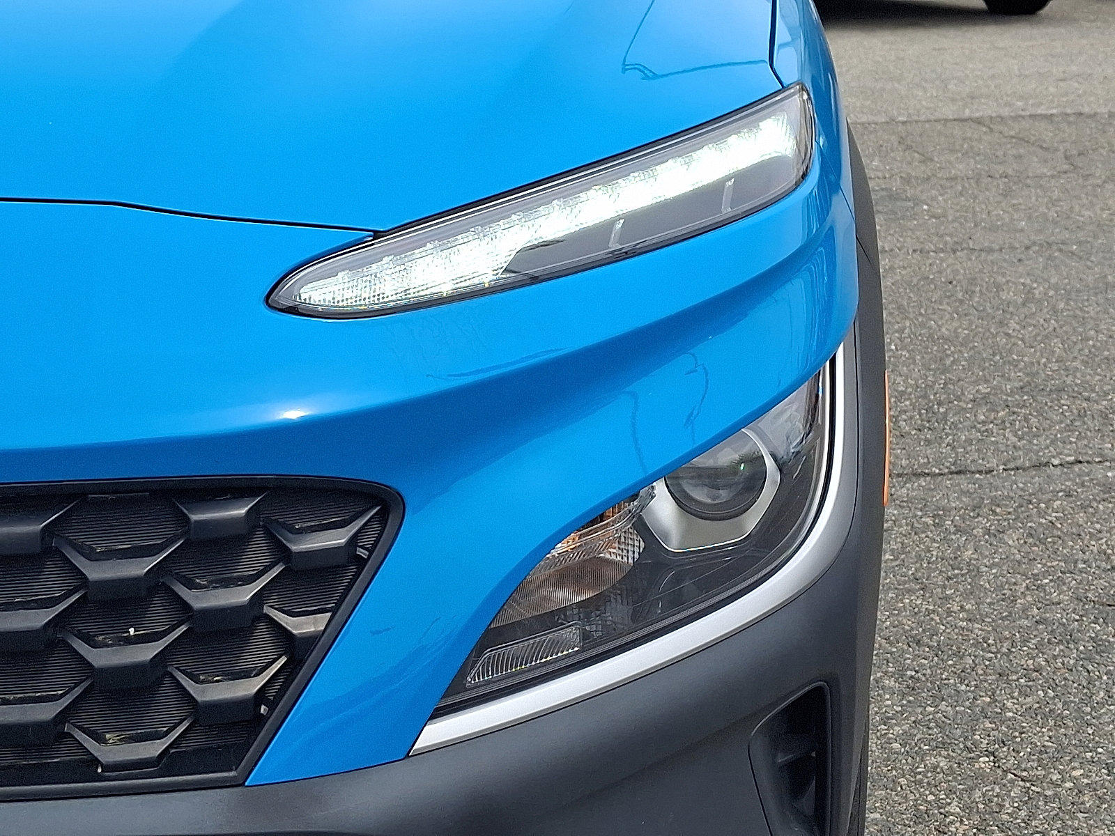 Used 2022 Hyundai Kona SE AWD/4WD image 9