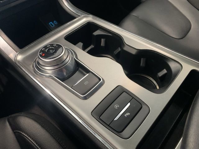 Used 2022 Ford Edge Titanium image 25