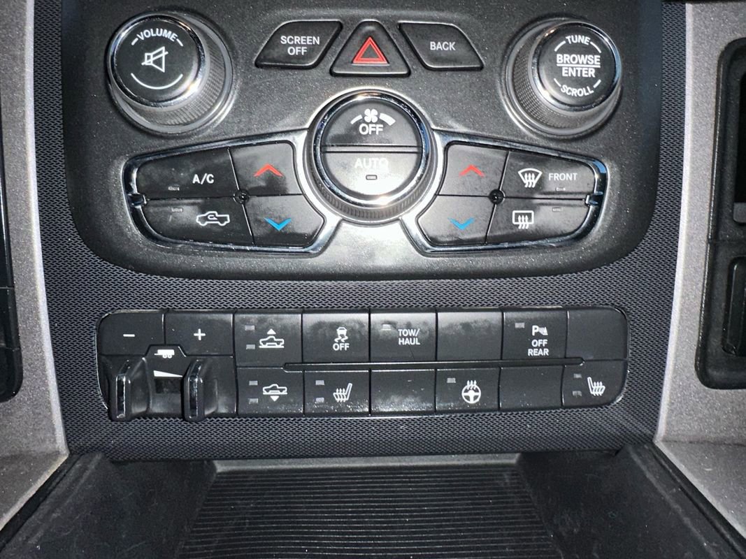 Used 2017 RAM 1500 Rebel w/ Luxury Group image 41